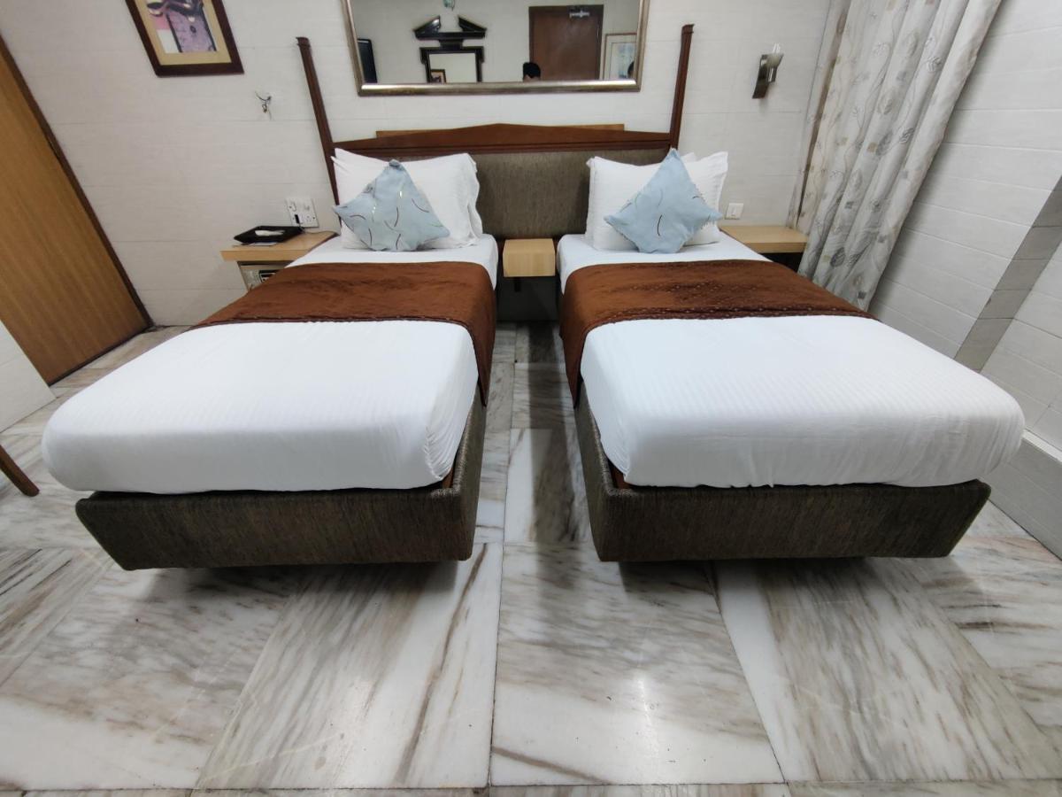 Capital Hotel Mumbai Exterior photo